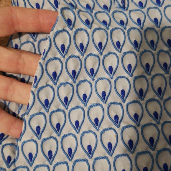 Patterned - Picture 3 of 4